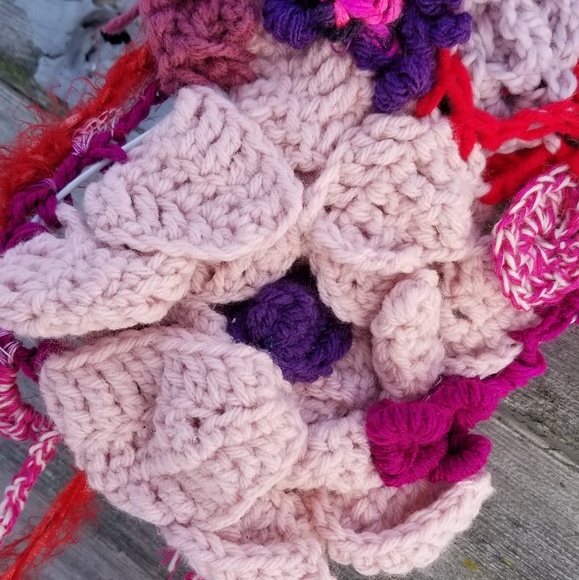 Textile Fiber Abstract Art Freeform Crochet - Picture 2 of 6